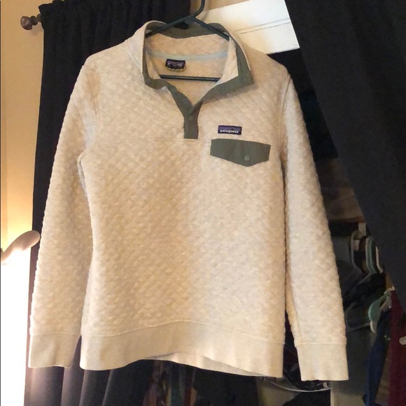 Patagonia Tops - Patagonia Cream & Sags Organic Cotton Pullover
